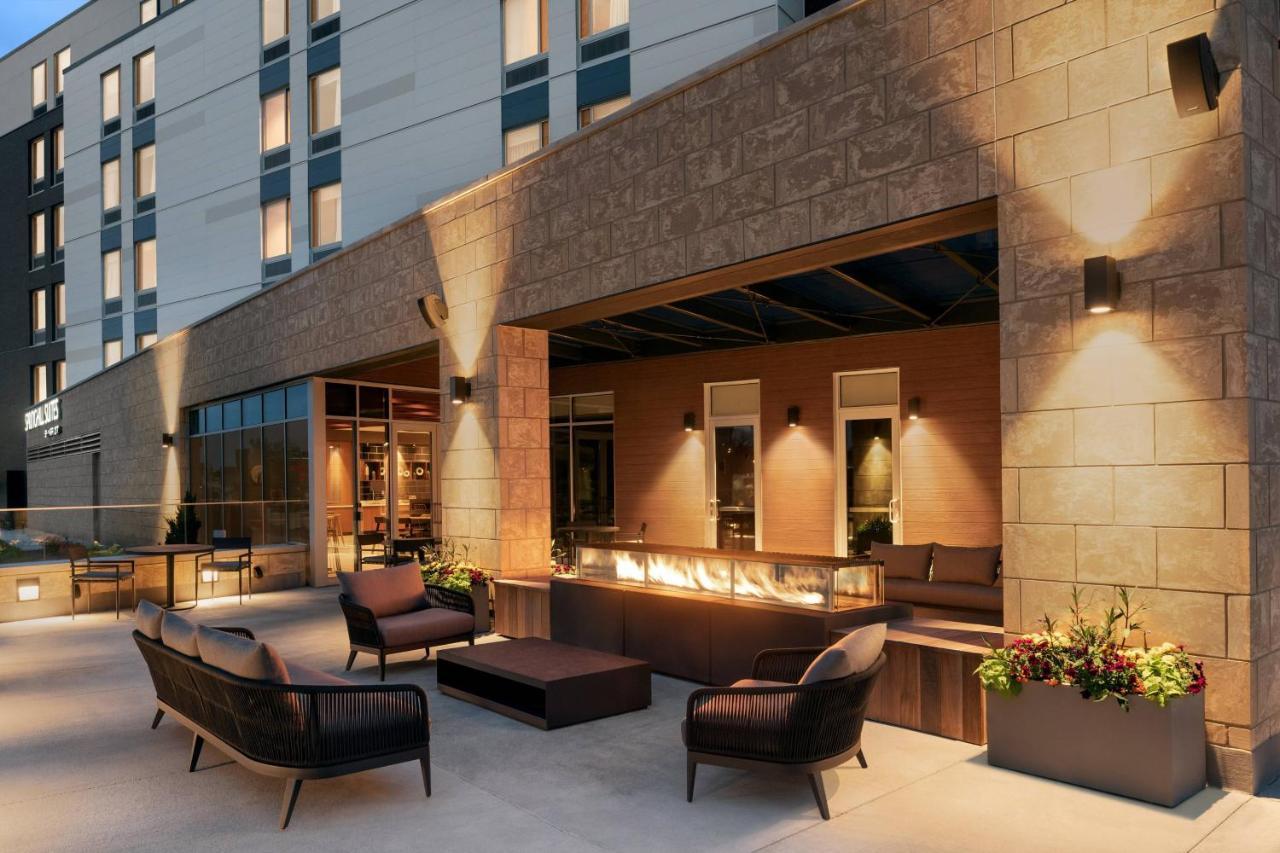 Hotel Springhill By Marriott Milwaukee West/wauwatosa