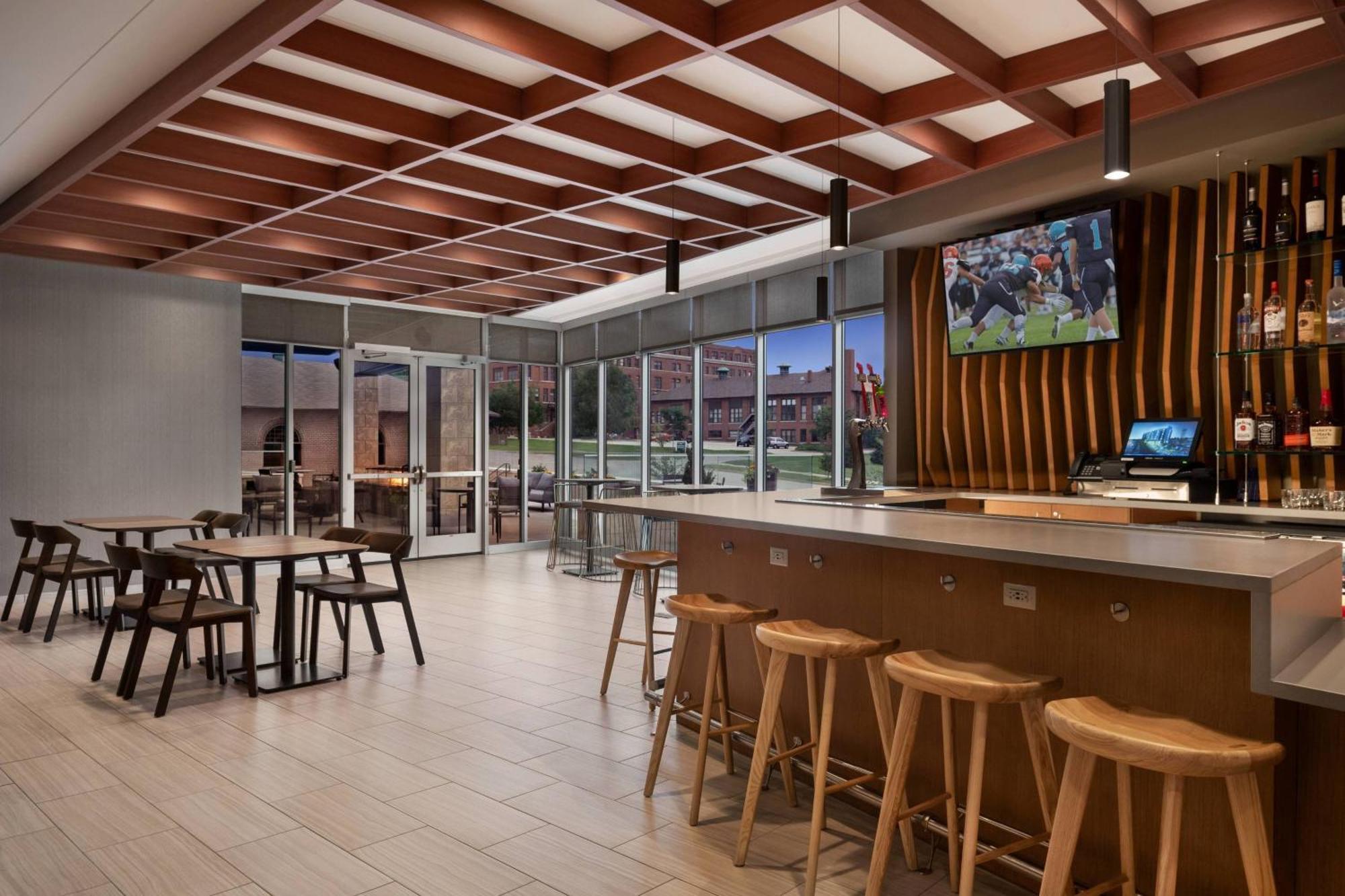 Springhill By Marriott Milwaukee West/wauwatosa 3* Wauwatosa