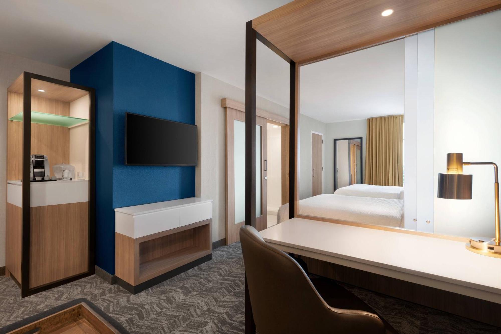 Springhill By Marriott Milwaukee West/wauwatosa Wauwatosa